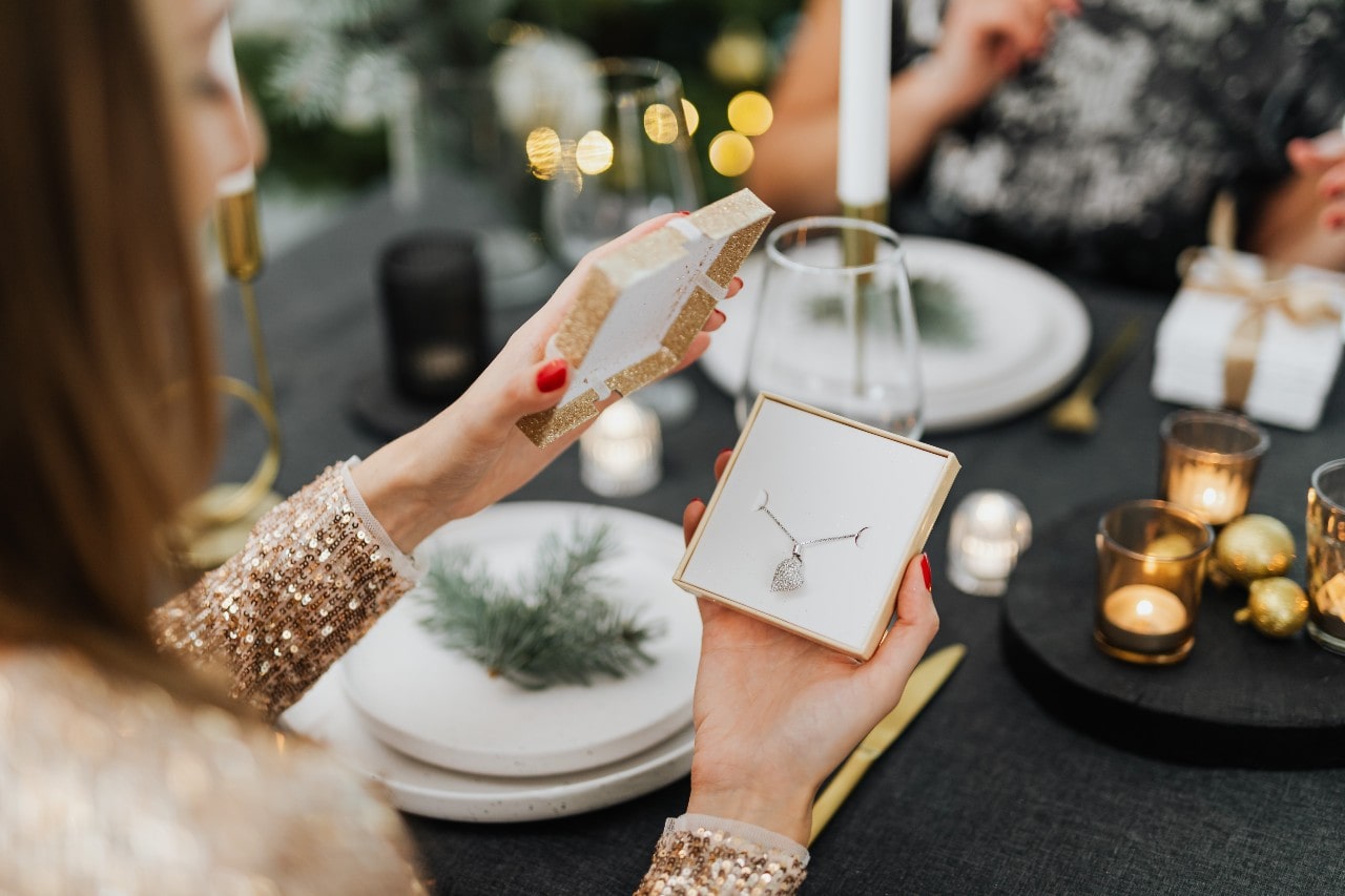 Gifting Jewelry? 5 Ways to Make It Great