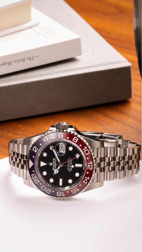 Contact BENARI JEWELERS to book your Rolex evaluation appointment - mobile