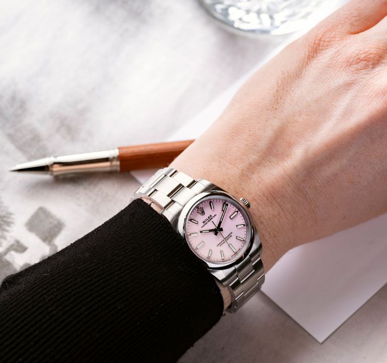 Step 2: Qualified specialists assess your Rolex watch - tablet